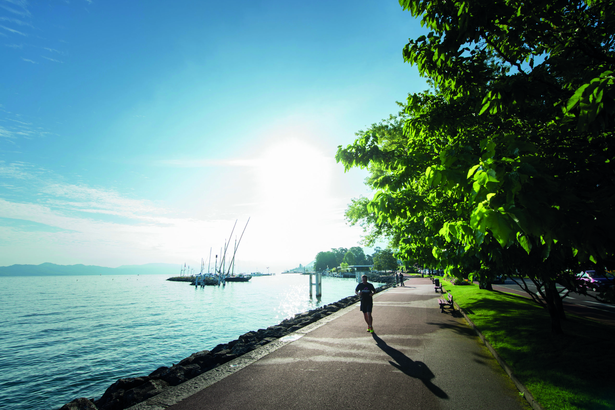 Evian-les-Bains Promenade quais et lac Léman